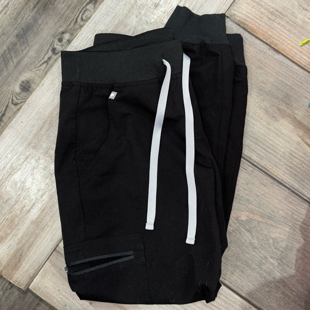 Figs XS petite black zamora jogger scrub pants